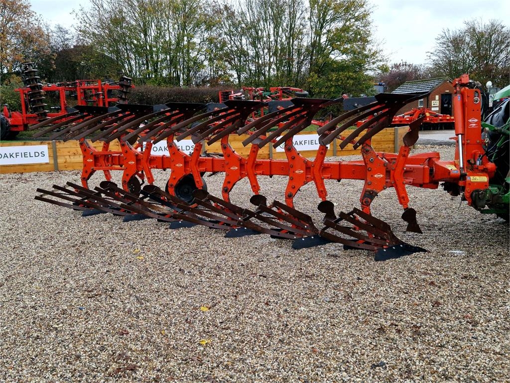 Kuhn Multi-Master 180 6 Furrow Plough