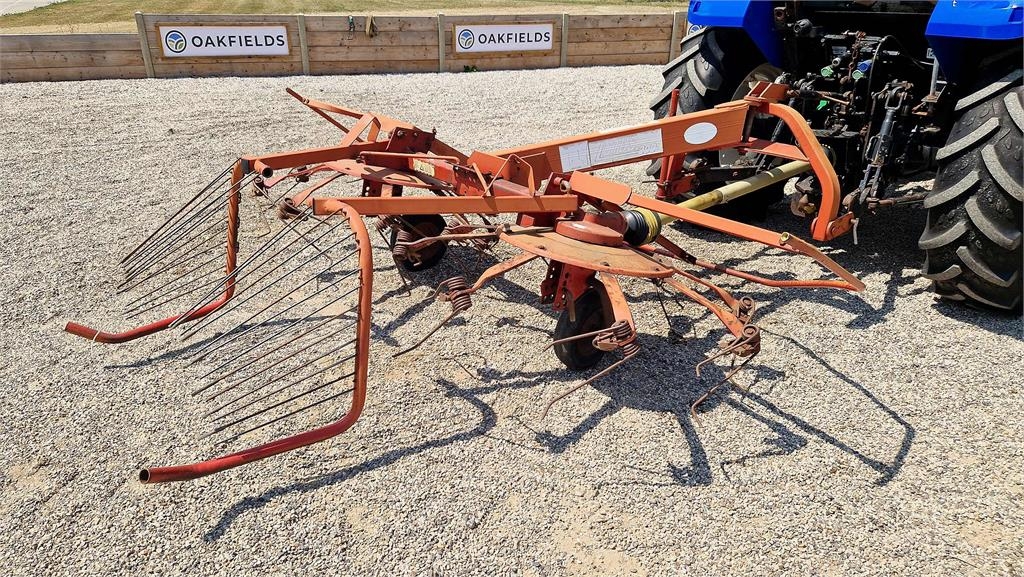 Lely Lotus 300 combi tedder / rower