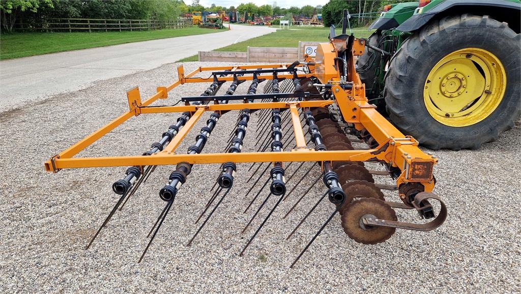 Mzuri Rezult 7.5M Straw Rake