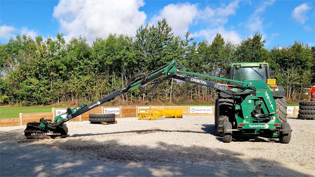Spearhead Orbital 836T hedge cutter