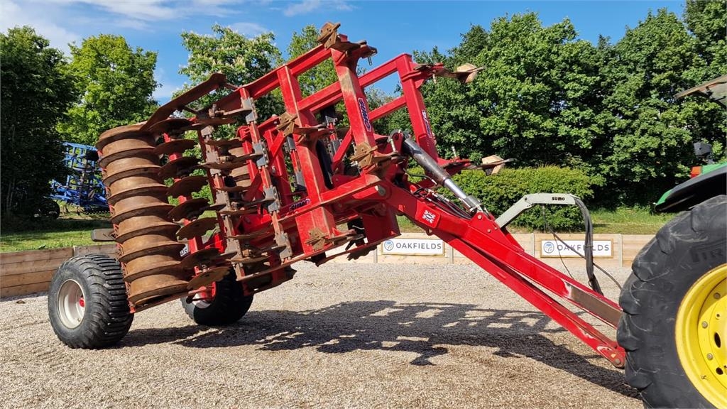 Sumo 4m Trio primary cultivator