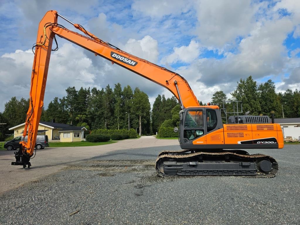 Pelle sur chenilles Doosan DX300LC-5 SLR PITKÄPUOMI + 800MM TELAT + RASVARI + — occasion 2018, 12 100 h