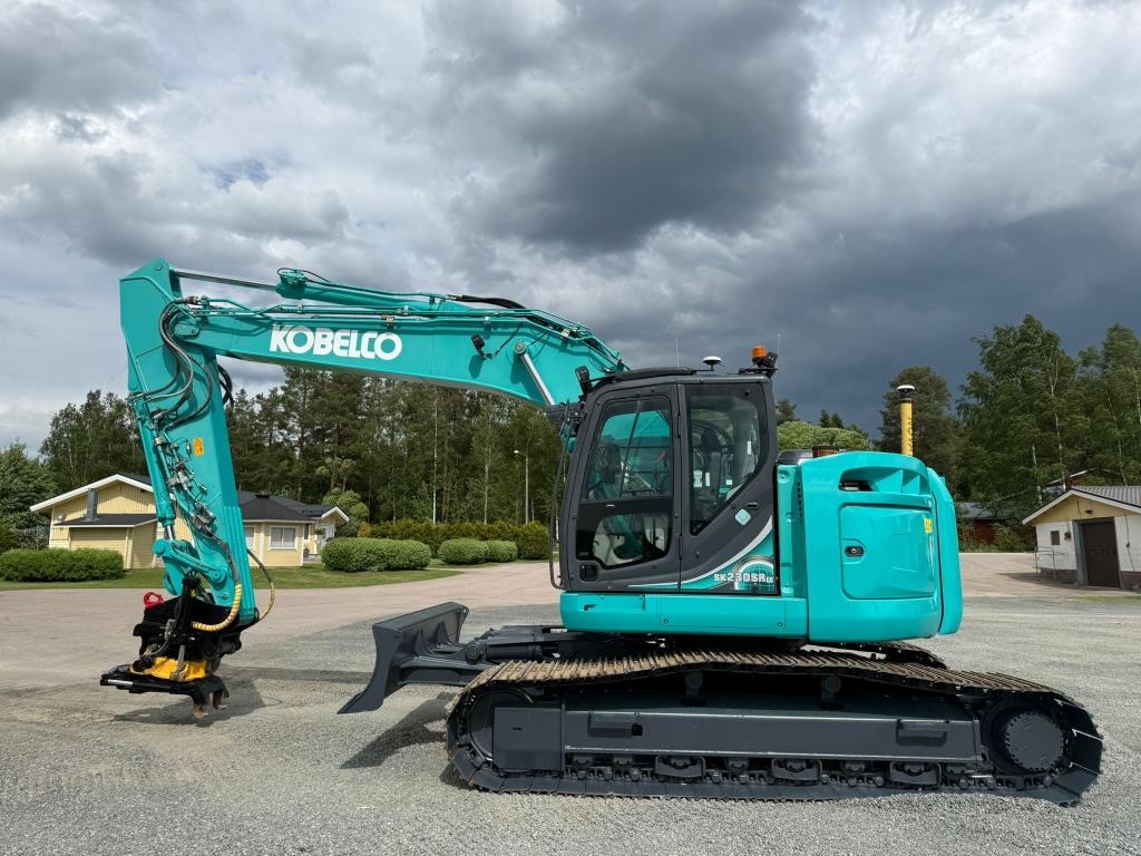 Kobelco SK230SRLC-5 PUSKULEVYLLÄ + RASVARI + LÄMMTIN + EC2