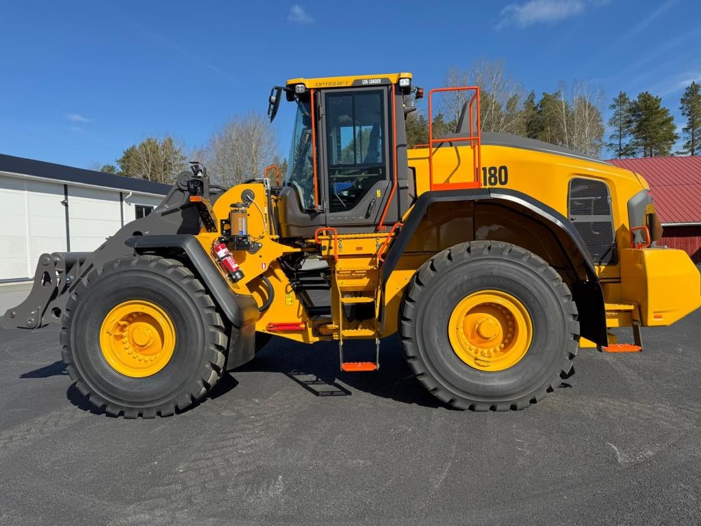 Volvo L180K + PIKALIITIN + KAHDET LISÄHYDRAULIIKAT + CDC
