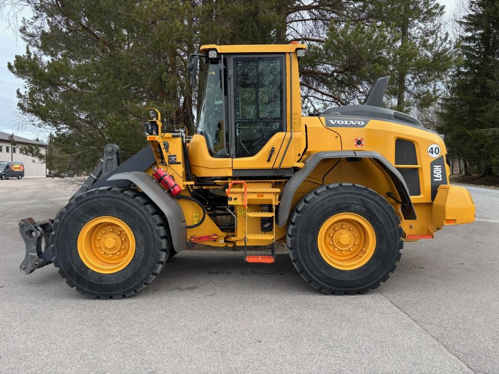 Volvo L60H + PIKALIITIN + KAHDET LISÄHYDRAULIIKAT + BSS