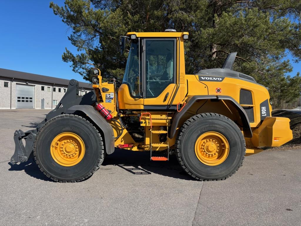 Volvo L90H + PIKALIITIN + LISÄHYDRAULIIKKA + BSS + CDC +