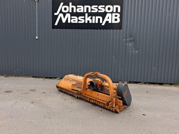 Berti TFB 200 SLAGSLÅTTER