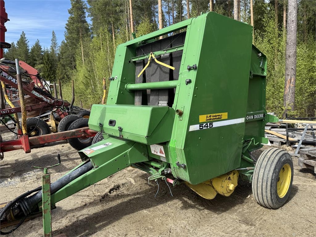 John Deere 545 rundbalspress