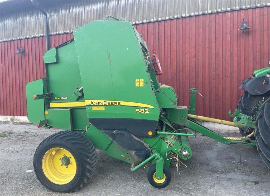 Presse à balles rondes John Deere 582 MAXICUT RUNDBALSPRESS — occasion 2007, 30 000 h