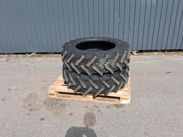 TRAKTOR DÄCK 280/85R24 2ST