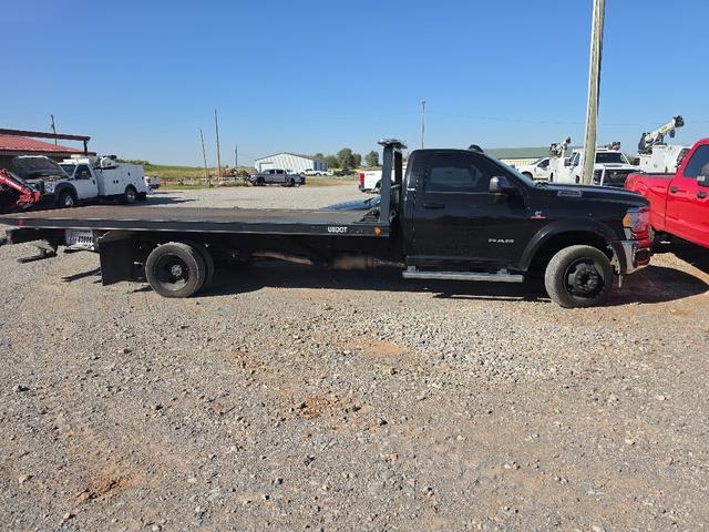 Camion treuil Dodge 5500 — occasion 2022