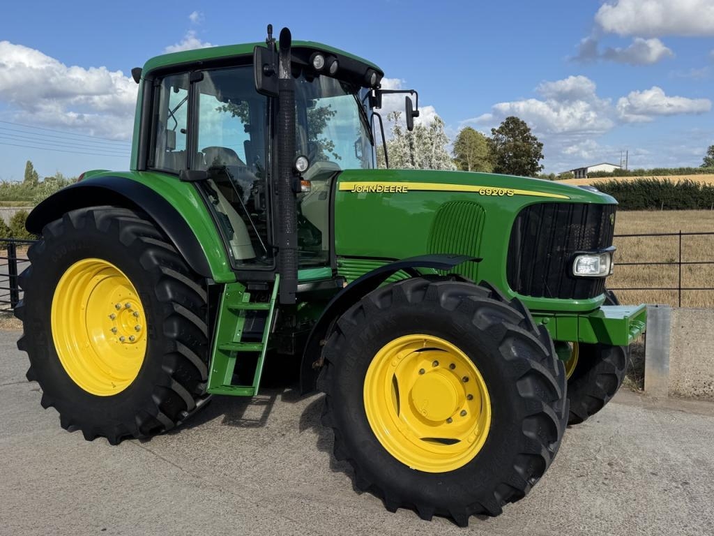 John Deere 6920S