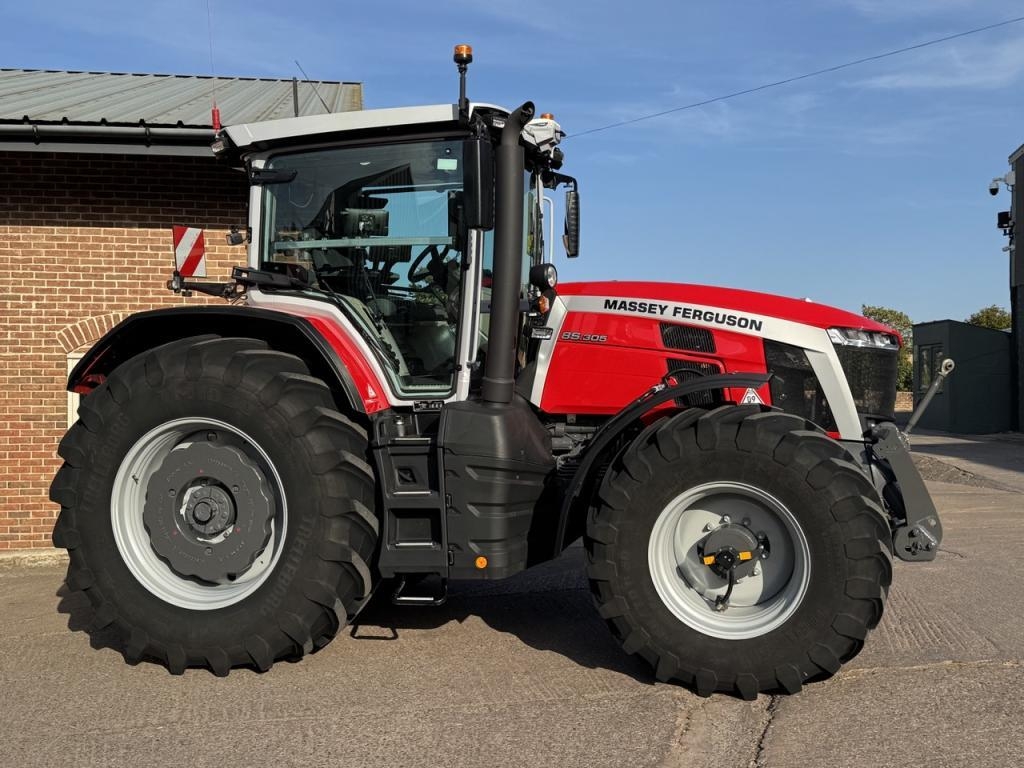 Massey Ferguson 8S.305