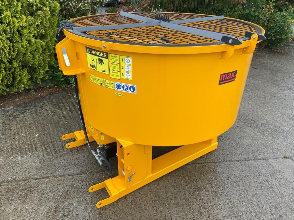 Pan mixer