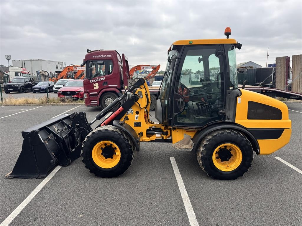 JCB 406 T4 Toolmaster Loading Shovel