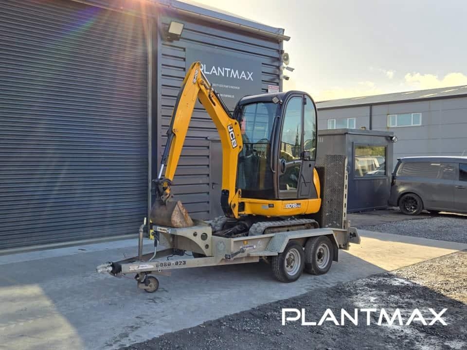 JCB 8018 — occasion 2014, 2 287 h