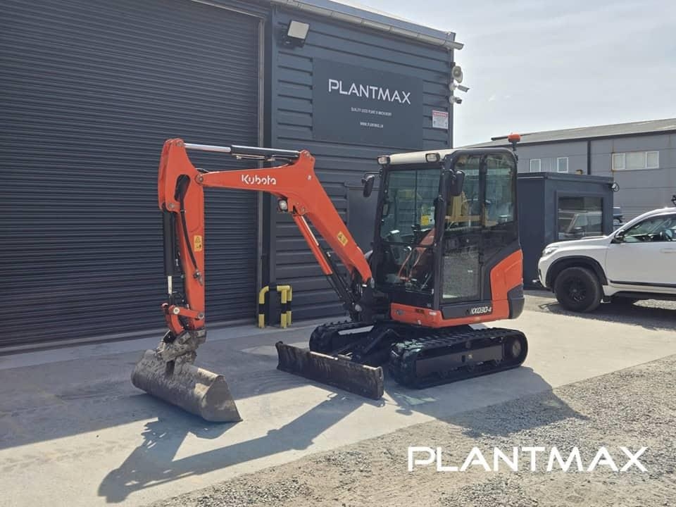Kubota KX030-4