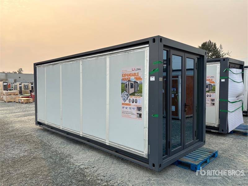 19 ft 4 in x 7 ft 2 in Expandable Folding House (U