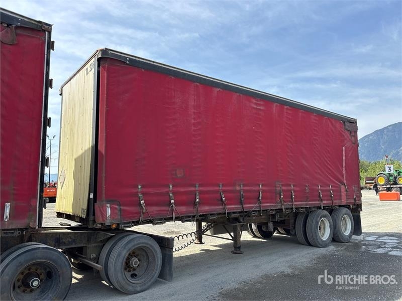 Remorque PLSC Doepker 28 ft Super B-Train Pup Curtain Side — occasion 2004