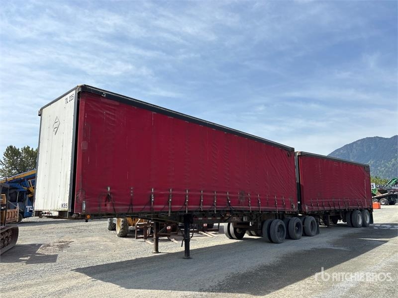 Remorque PLSC Doepker 32 ft Super B-Train Lead Curtain Side — occasion 2004