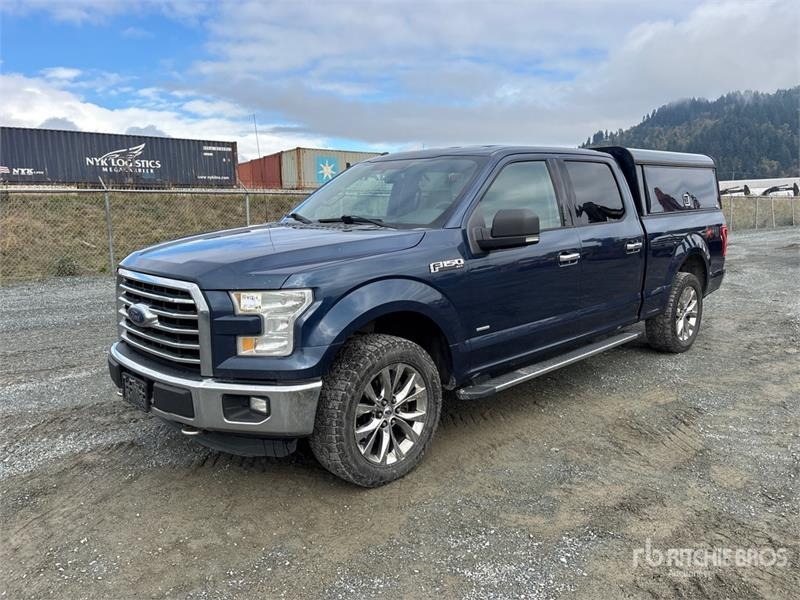 Fourgon utilitaire Ford F-150 XLT 4x4 Crew Cab Pickup — occasion 2016