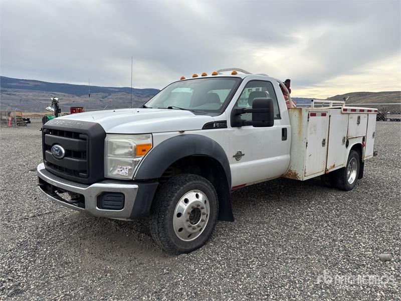 Camion municipal Ford F-550 XL 4x4 Service (Inoperable) — occasion 2011