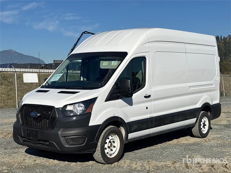 Fourgon utilitaire Ford Transit 250 Cargo Van — occasion 2021