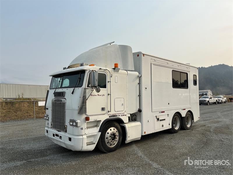 Freightliner FLA086 6x4 Sleeper Movie Cast — occasion 1992