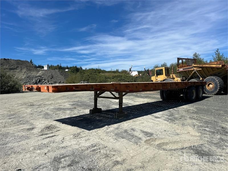 Fruehauf 45 ft T/A Flatbed Trailer