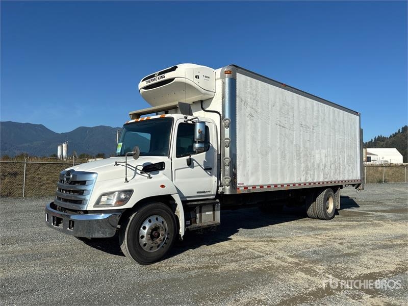 Camion frigorifique Hino 308 — occasion 2020