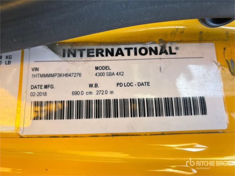 Camion fourgon International 4300 — occasion 2019