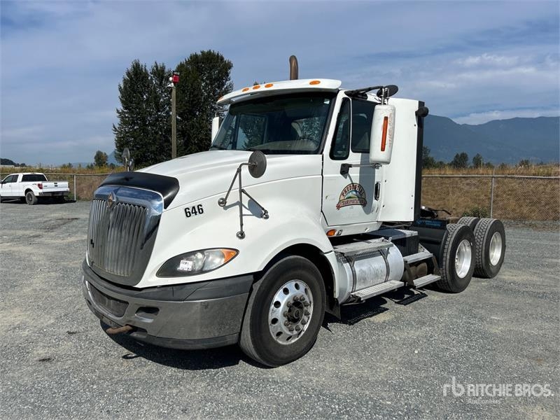 International LF687