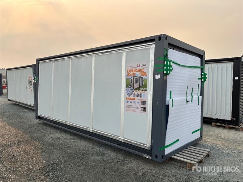 LJ2120 19 ft 4 in x 7 ft 3 in Expandable Folding H