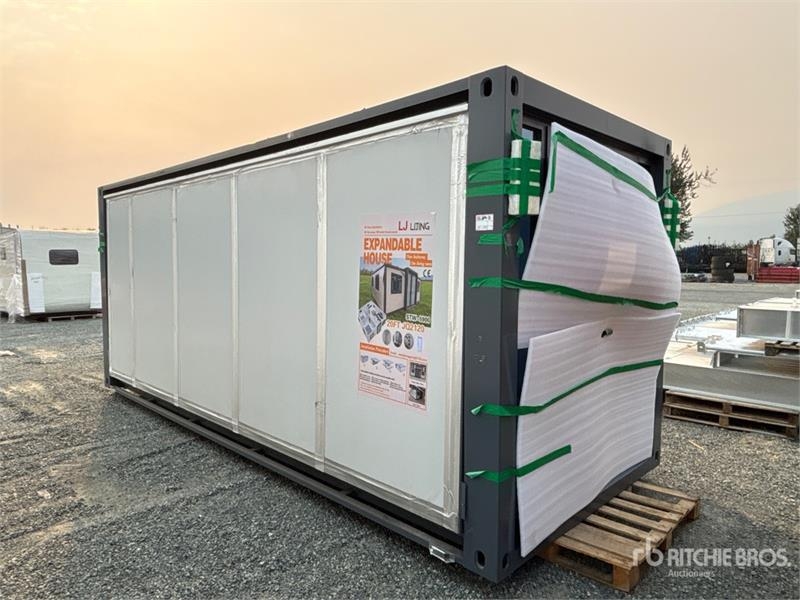 LJ2120 19 ft 4 in x 7 ft 3 in Expandable Folding H
