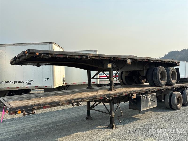 Lode King 28 ft Super B-Train Pup Flatbed Trailer