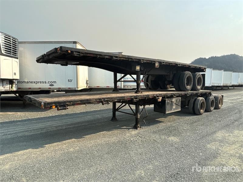 Lode King 32 ft Super B-Train Lead Flatbed Trailer