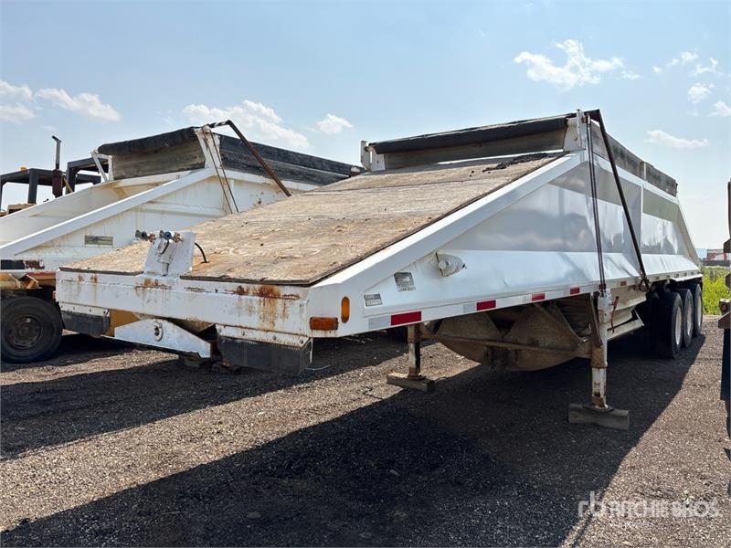 Midland 40 ft Tri/A Belly Dump Trailer