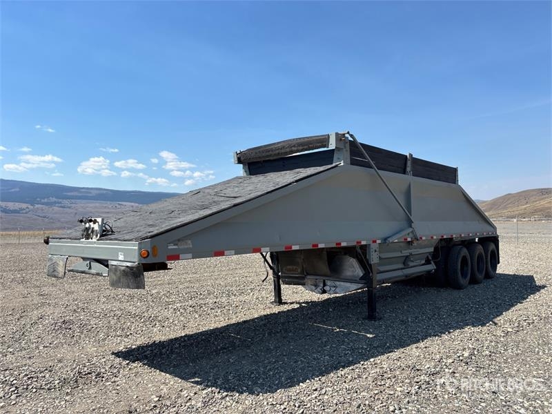 Midland 40 ft Tri/A Belly Dump Trailer