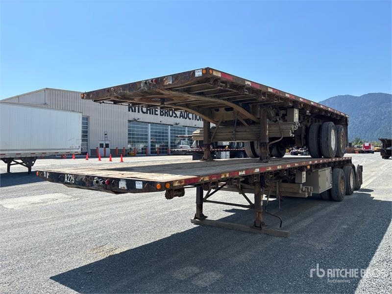 Raja 32 ft Super B-Train Lead Flatbed Trailer