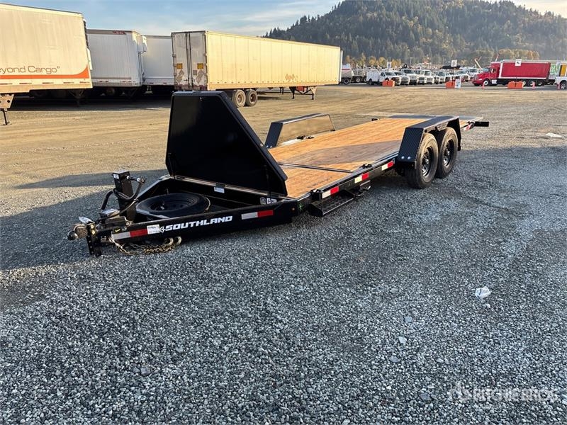 Remorque surbaissée Southland LBAT7-416 12485 lb 23 ft T/A Tilt Deck T — occasion 2027