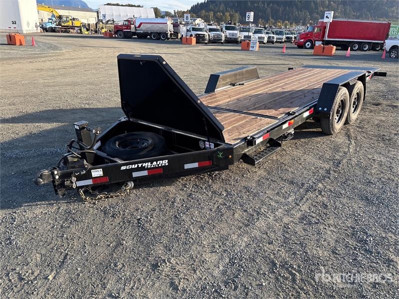 Remorque surbaissée Southland LBAT8-416 13803 lb 23 ft T/A Tilt Deck T — occasion 2027