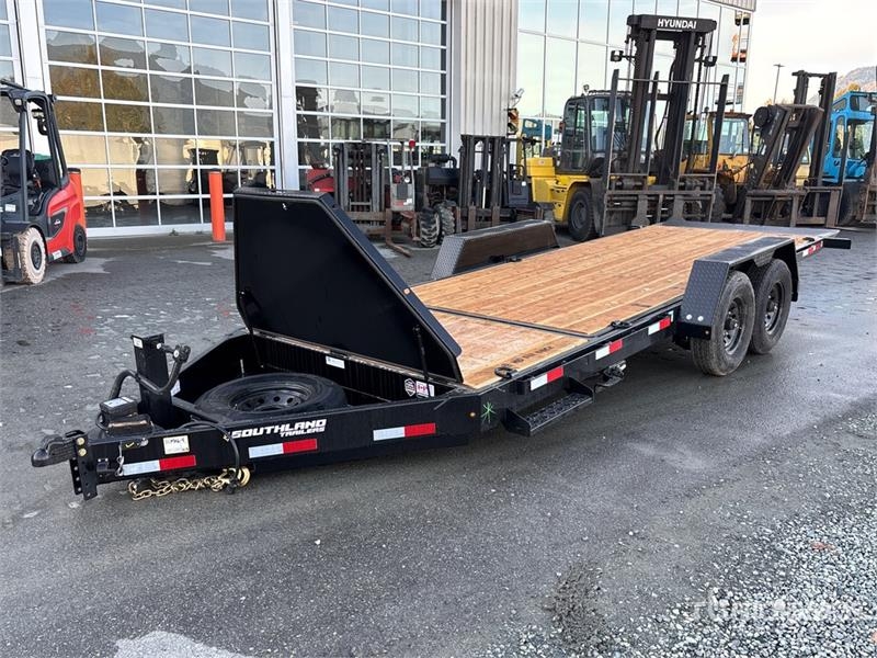 Remorque surbaissée Southland LBAT8-416 13803 lb 23 ft T/A Tilt Deck T — occasion 2027