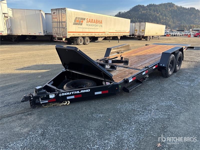 Remorque surbaissée Southland LBAT8-416 13803 lb 23 ft T/A Tilt Deck T — occasion 2027