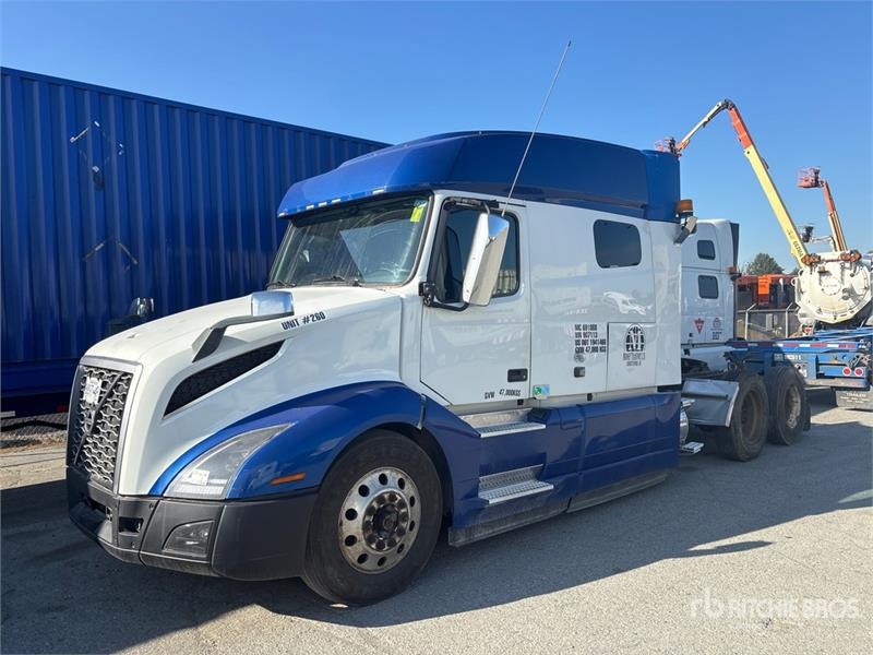 Volvo VNL740
