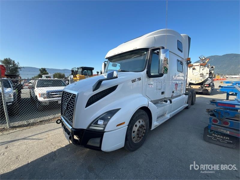 Volvo VNL860