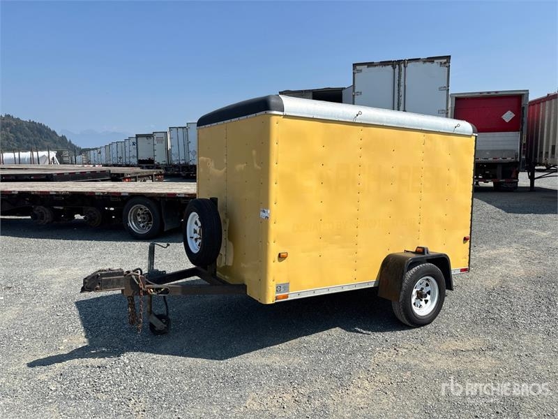 Wells Cargo S/A Enclosed Trailer
