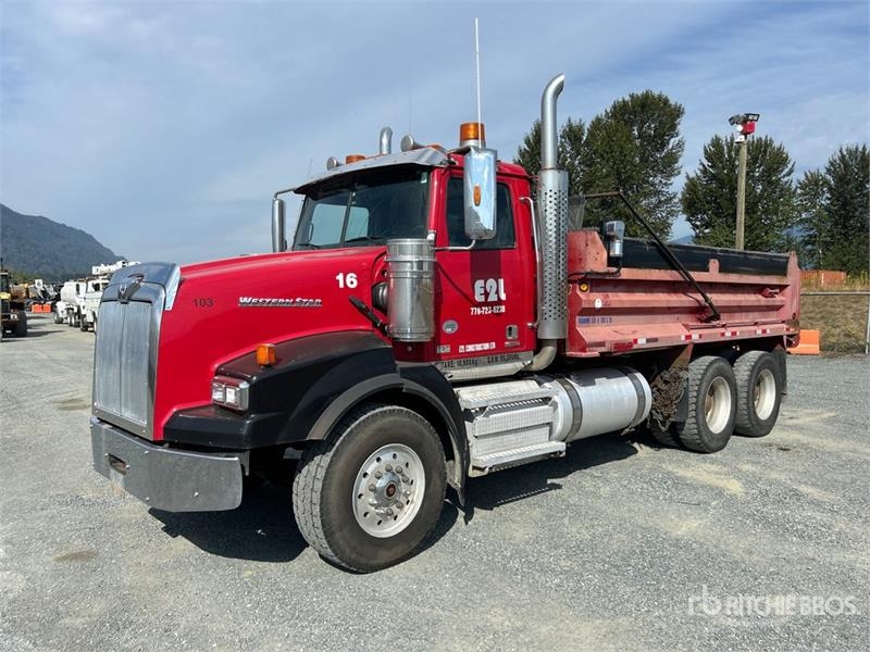 Western Star 4900