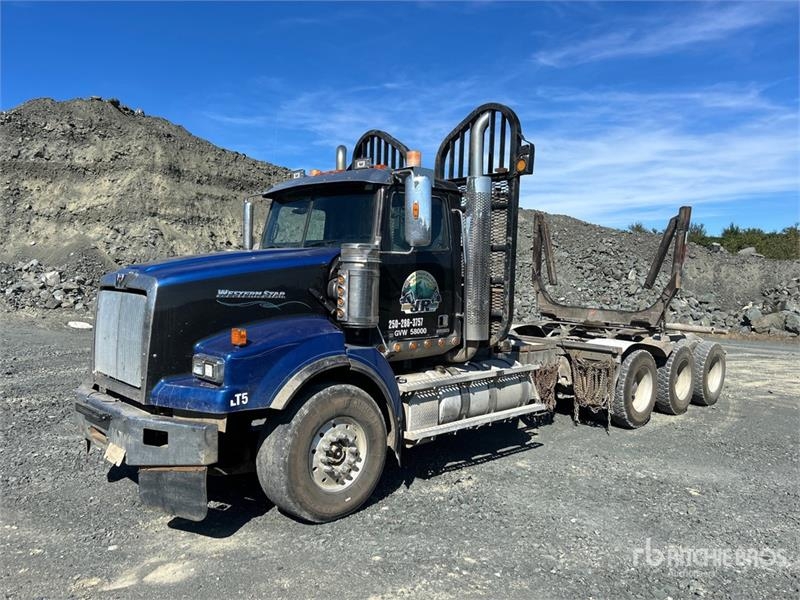 Western Star 4900SA