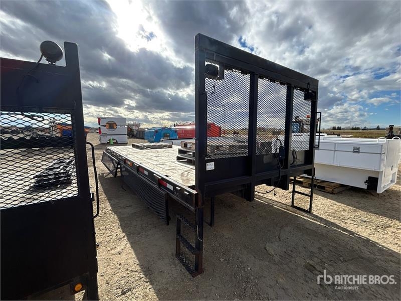28 ft 6 in x 102 in Truck Flatbed Body