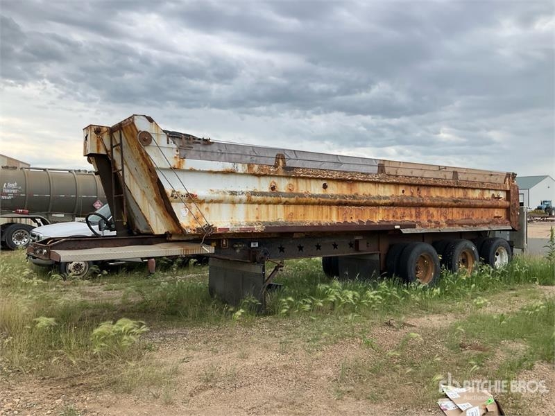 35 ft Tri/A End Dump Trailer (Inoperable)